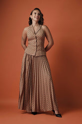 PLEATED MAXI SKIRT - BROWN